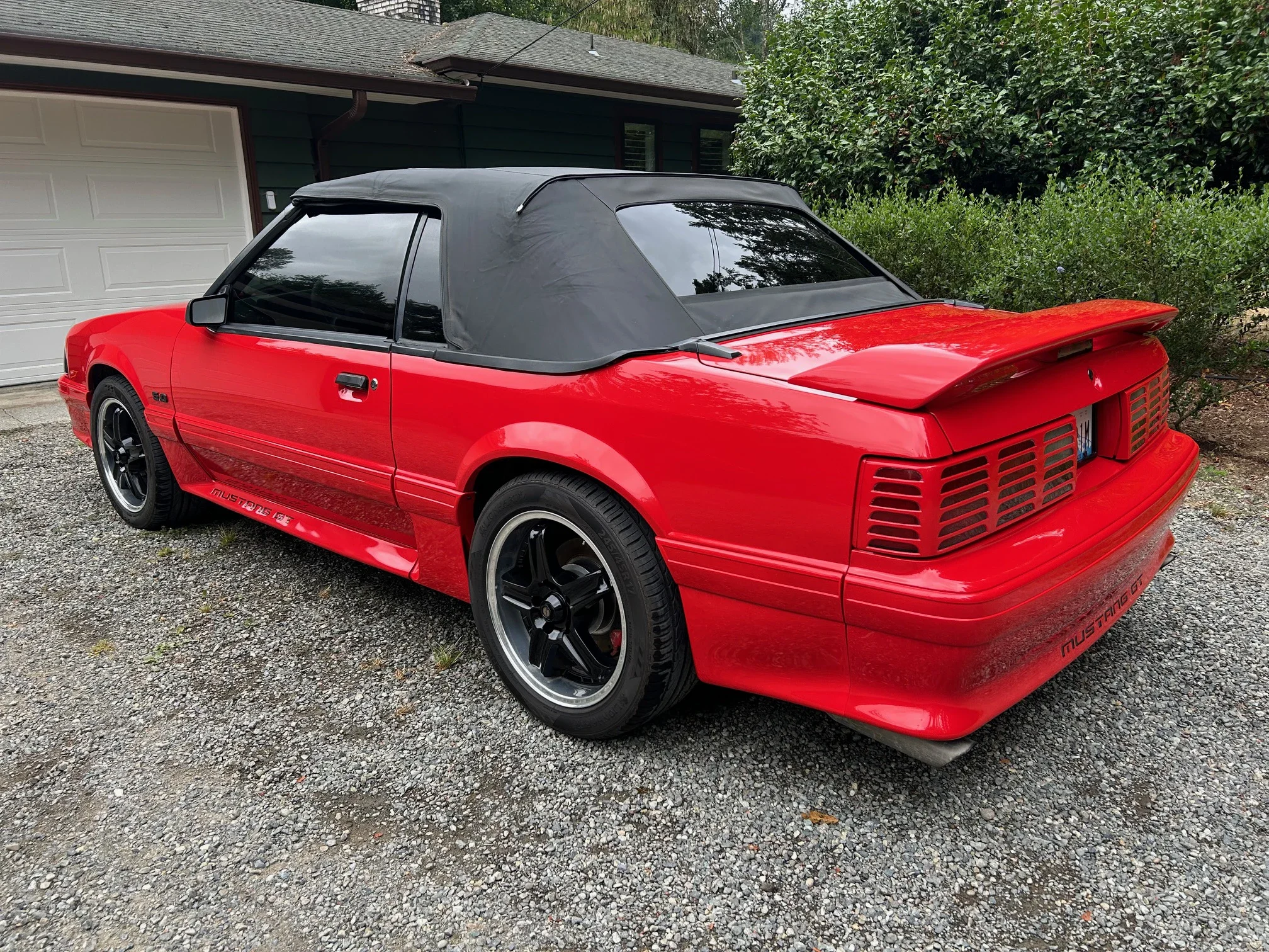 Ford-Mustang-gt-convertible-1987-Red-Red-2