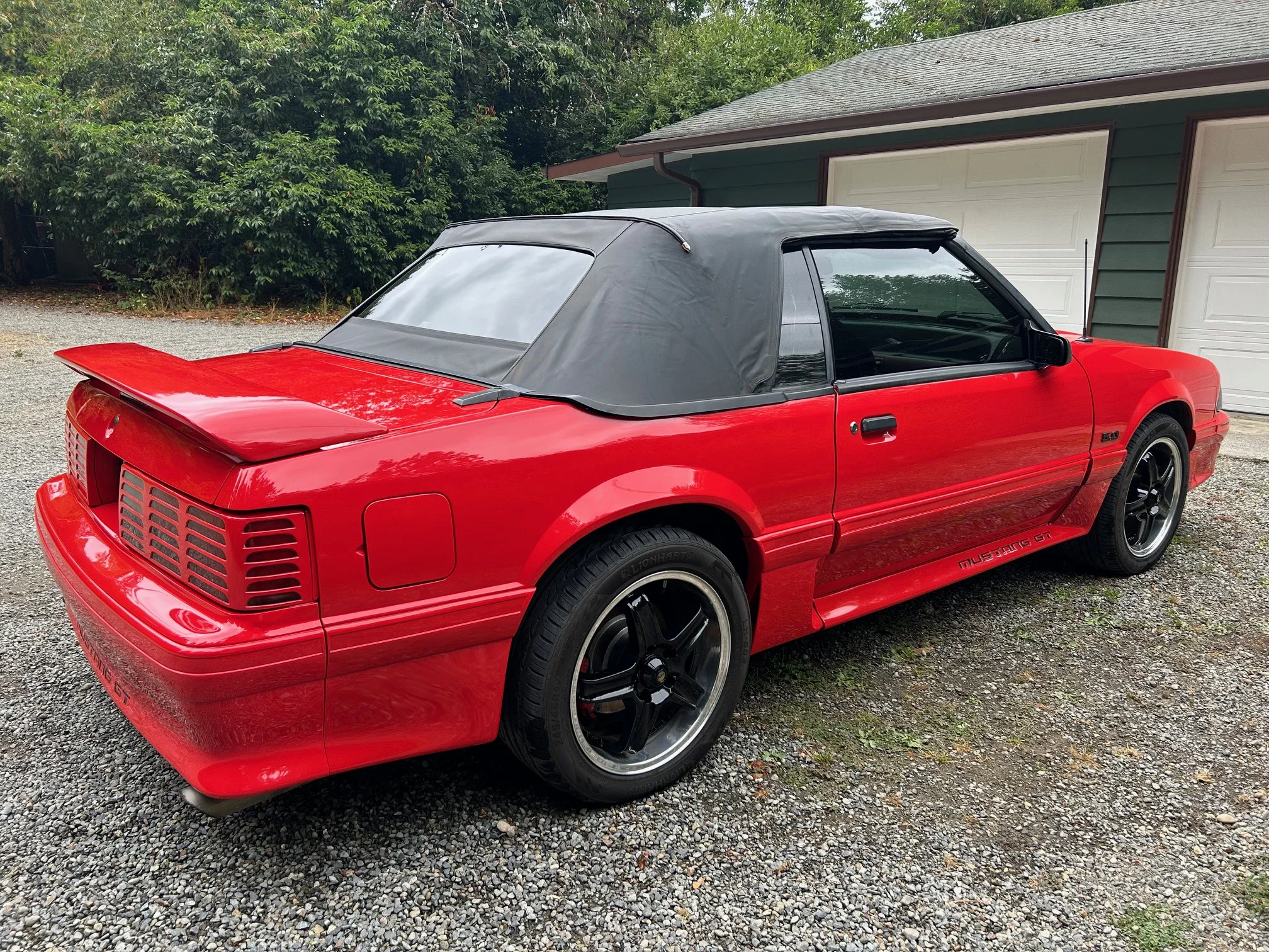 Ford-Mustang-gt-convertible-1987-Red-Red-4