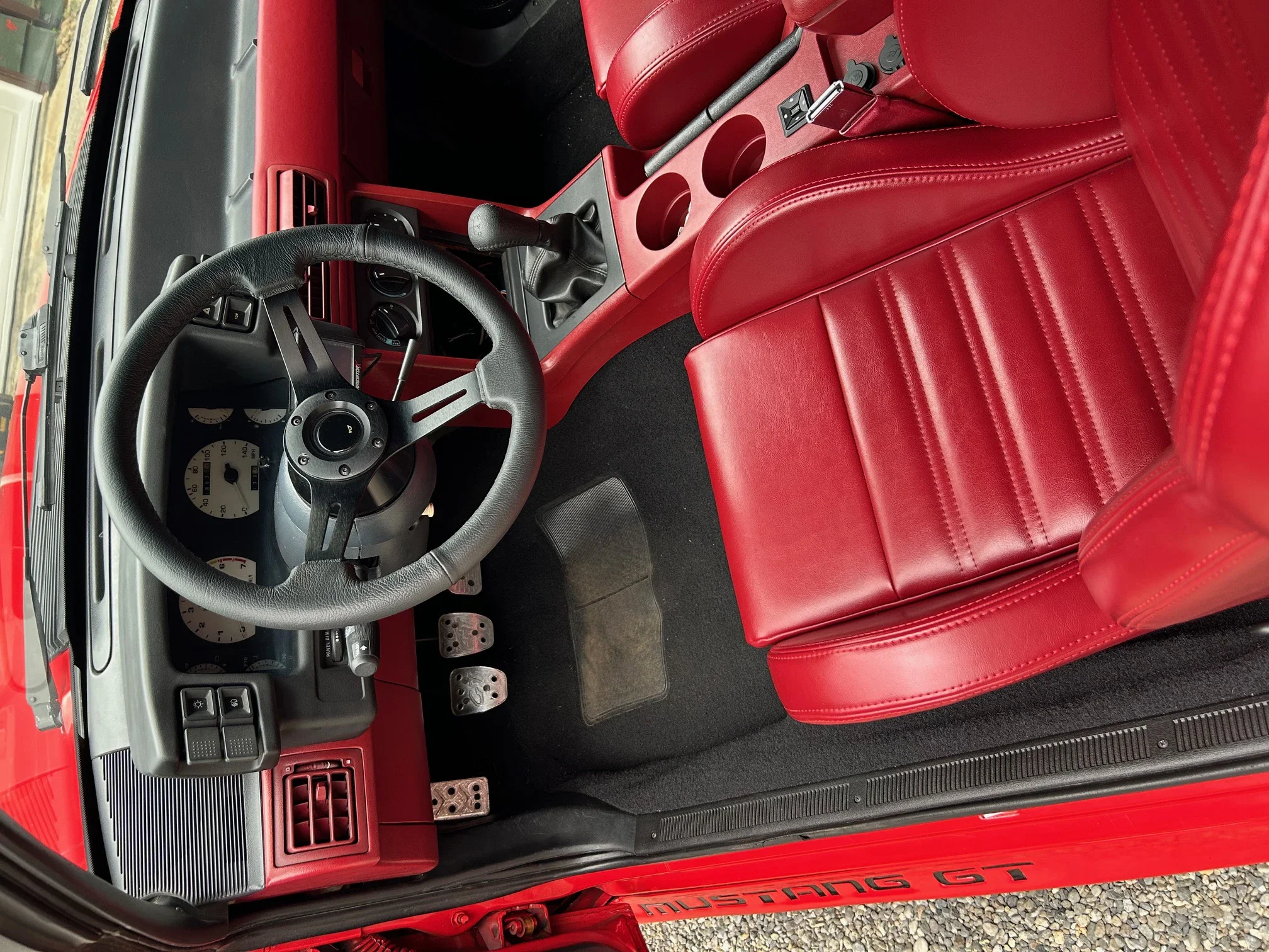 Ford-Mustang-gt-convertible-1987-Red-Red-8