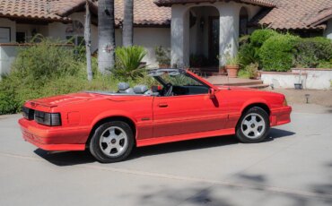 Ford-Mustang-gt-convertible-1988-Red-Gray-11