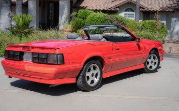 Ford-Mustang-gt-convertible-1988-Red-Gray-13
