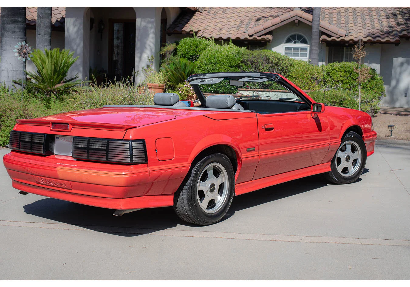 Ford-Mustang-gt-convertible-1988-Red-Gray-13