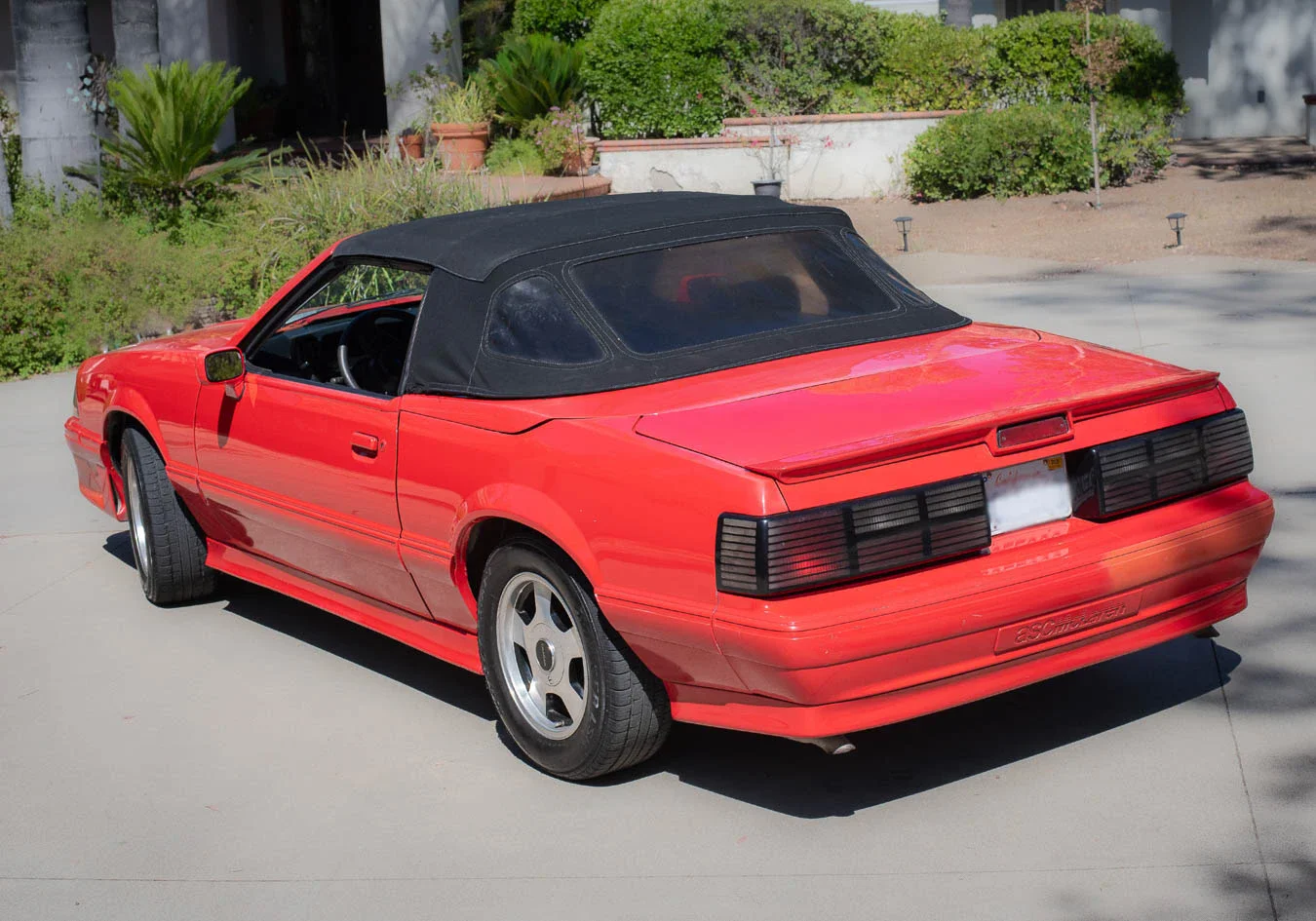 Ford-Mustang-gt-convertible-1988-Red-Gray-19
