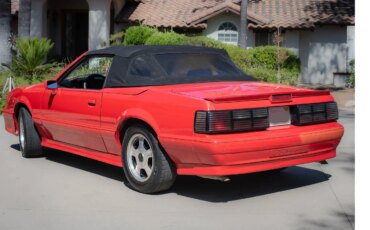 Ford-Mustang-gt-convertible-1988-Red-Gray-2