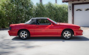 Ford-Mustang-gt-convertible-1988-Red-Gray-3