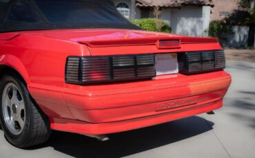 Ford-Mustang-gt-convertible-1988-Red-Gray-4