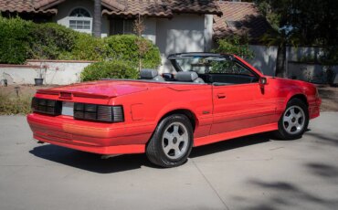 Ford-Mustang-gt-convertible-1988-Red-Gray-6