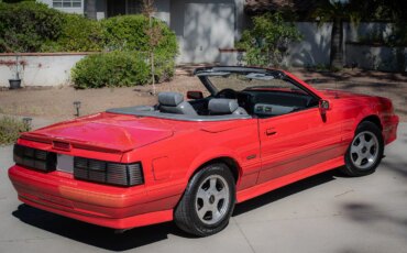 Ford-Mustang-gt-convertible-1988-Red-Gray-7