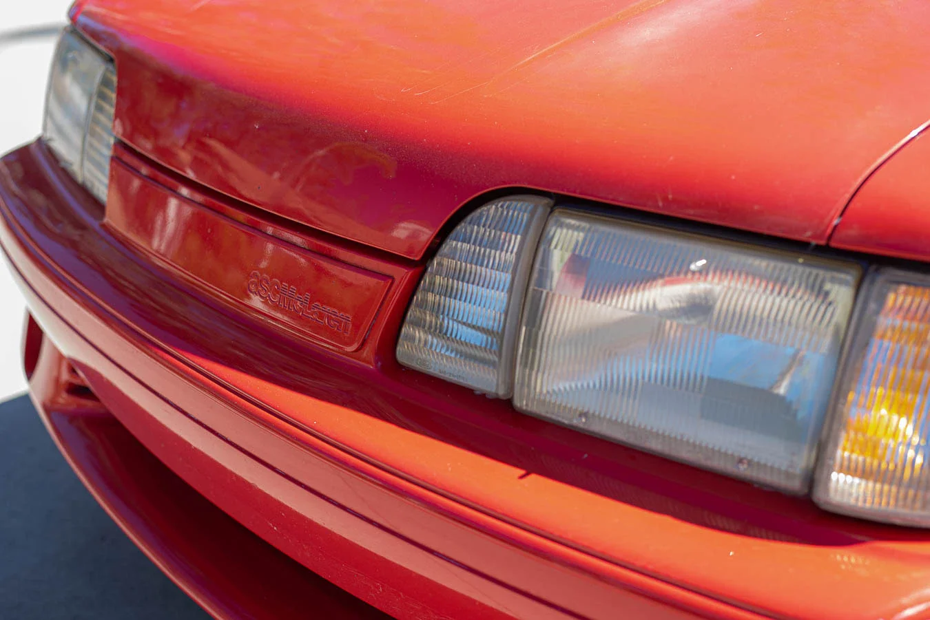 Ford-Mustang-gt-convertible-1988-Red-Gray