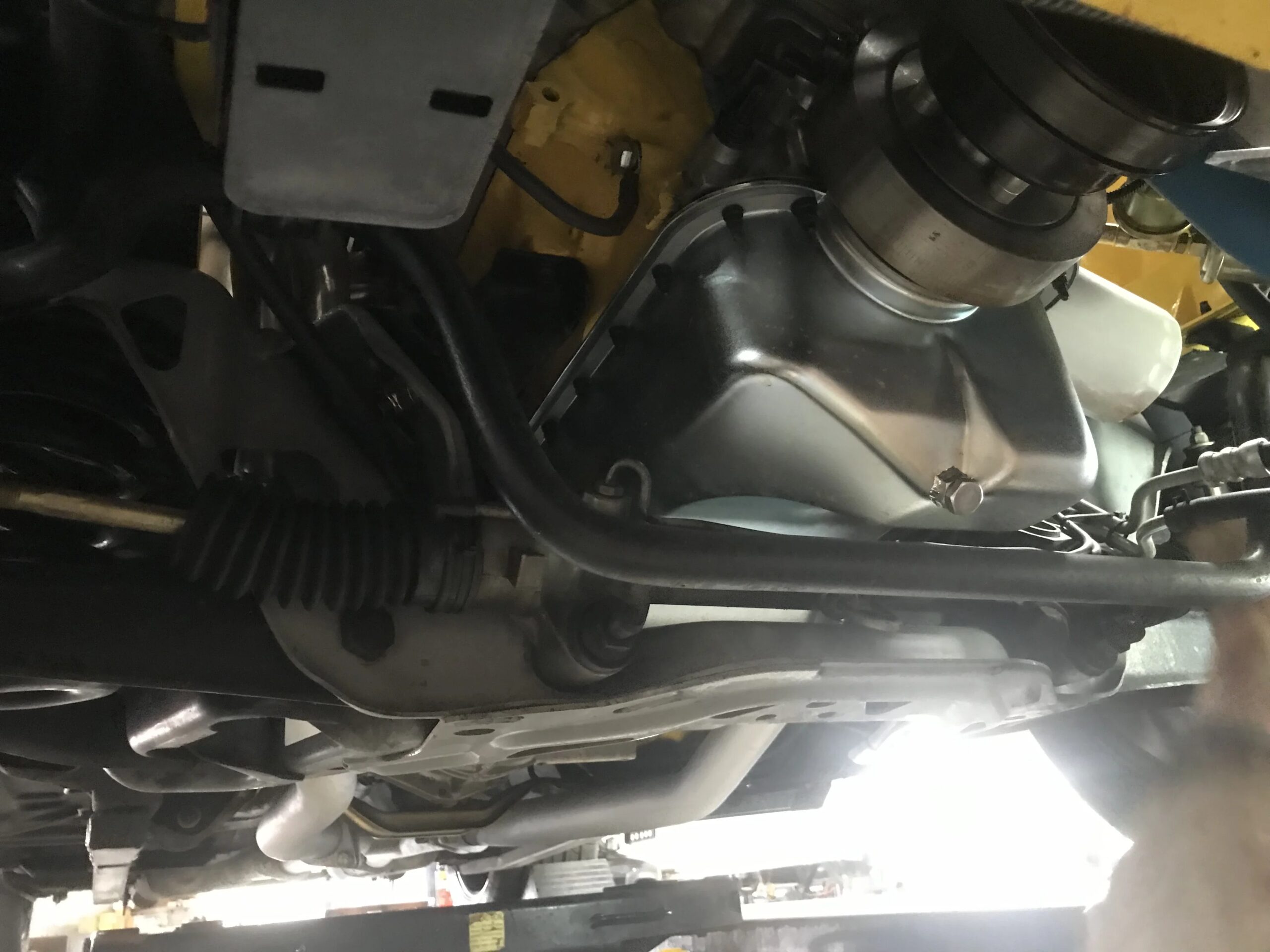 Ford-Mustang-gt-hatchback-1984-Yellow-Black-3