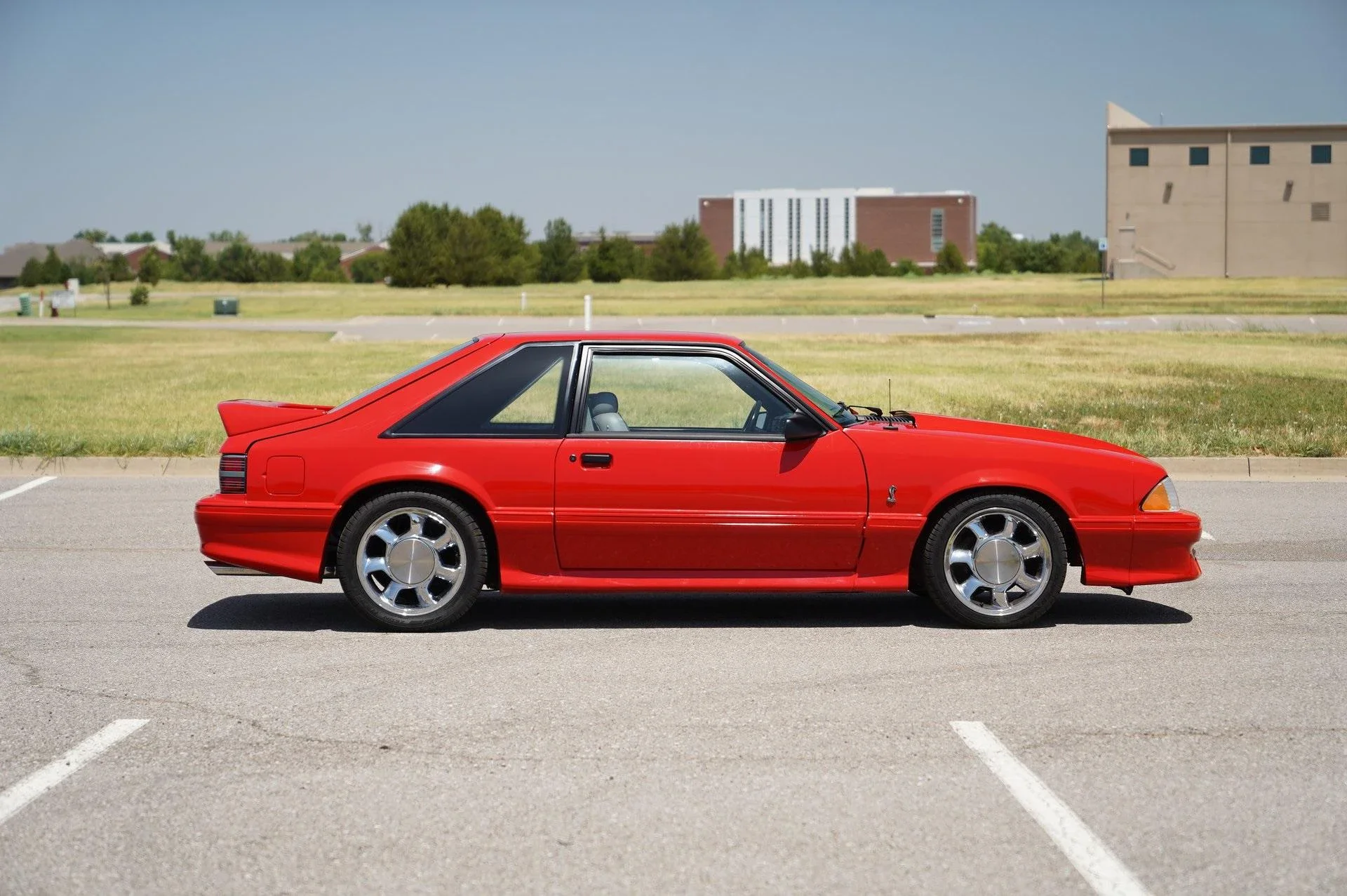 Ford-Mustang-gt-hatchback-1990-Red-Gray-1