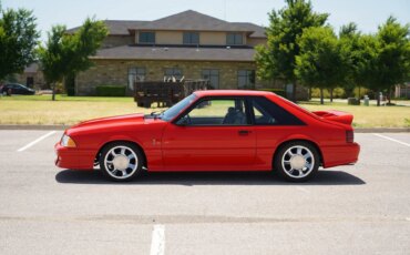 Ford-Mustang-gt-hatchback-1990-Red-Gray-10