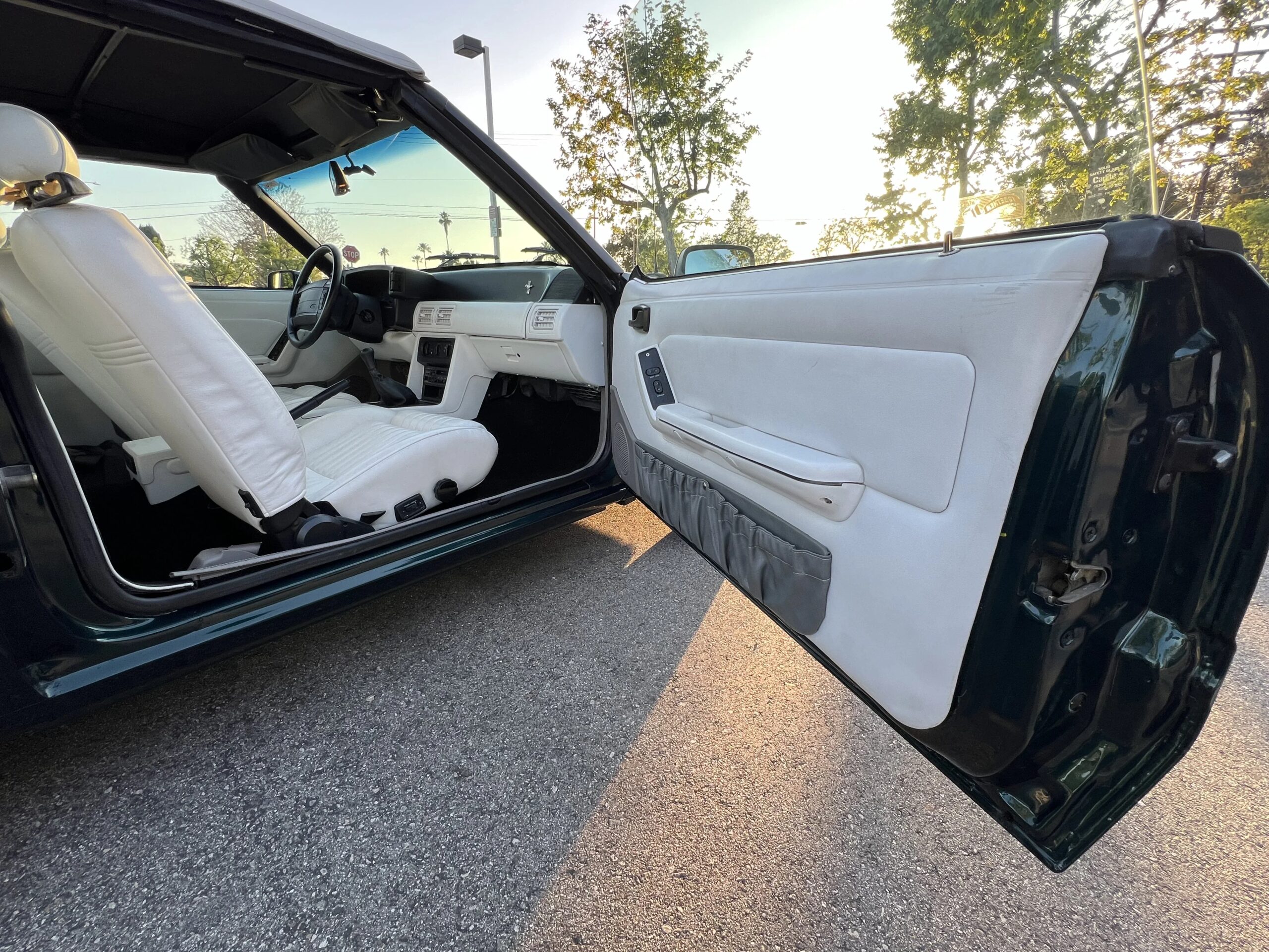 Ford-Mustang-lx-v8-convertible-1990-White-27