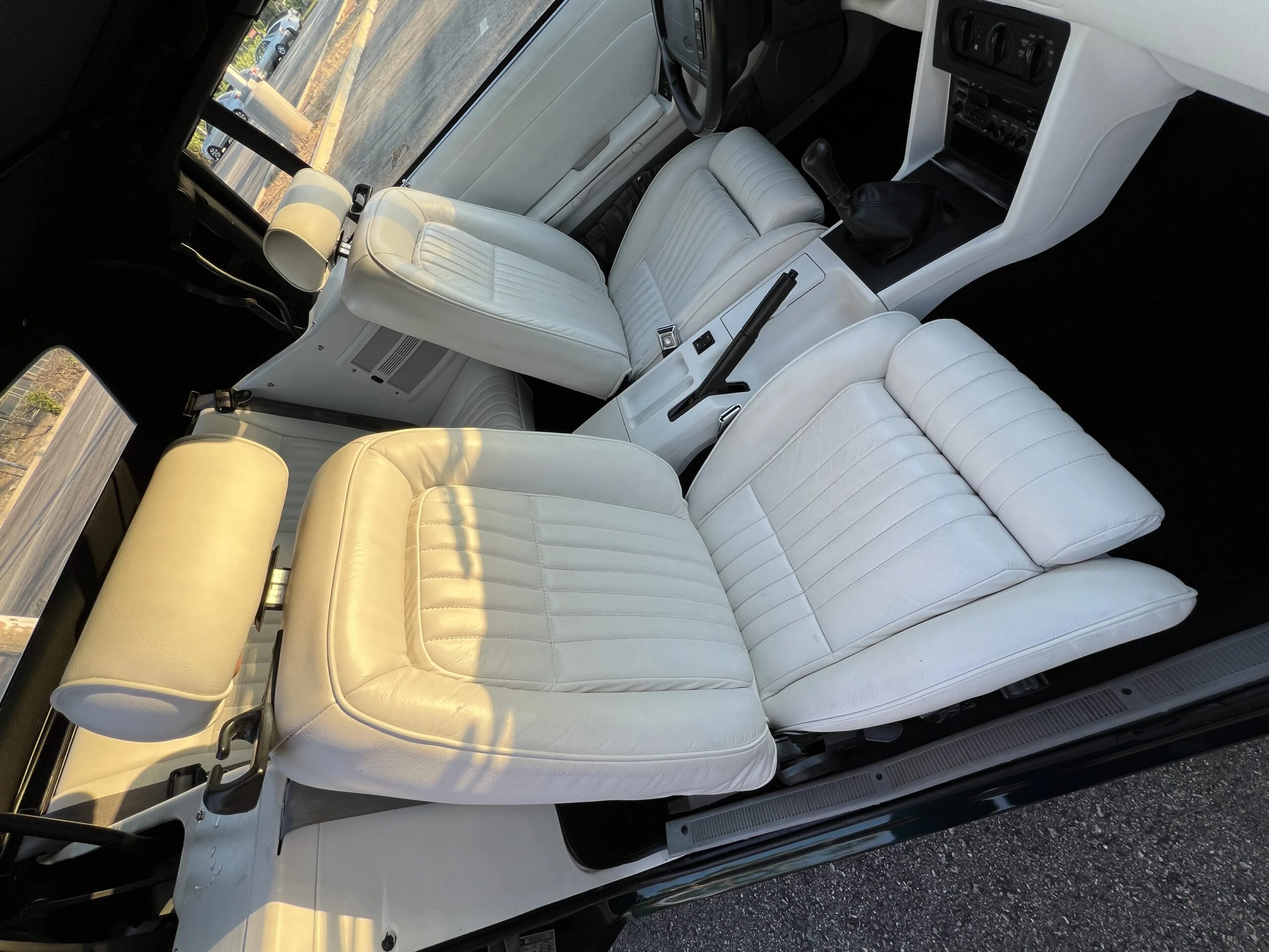 Ford-Mustang-lx-v8-convertible-1990-White-28