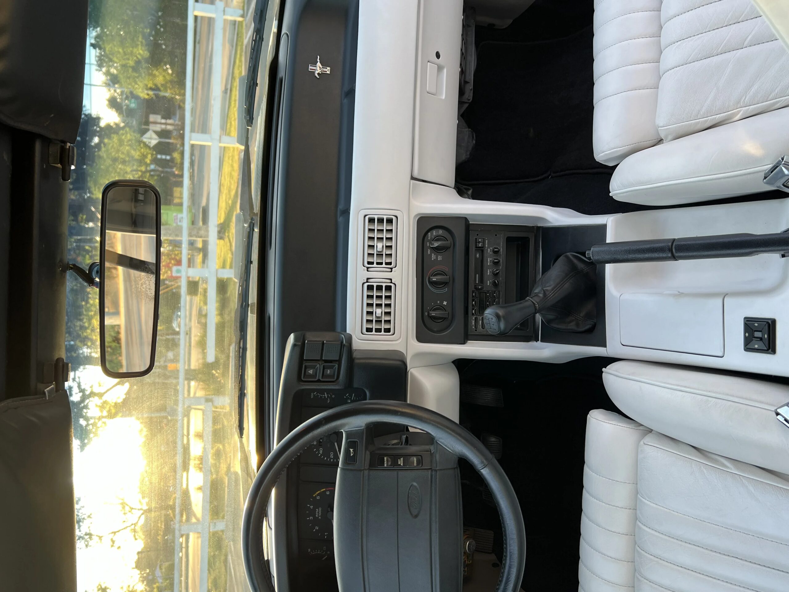 Ford-Mustang-lx-v8-convertible-1990-White-6