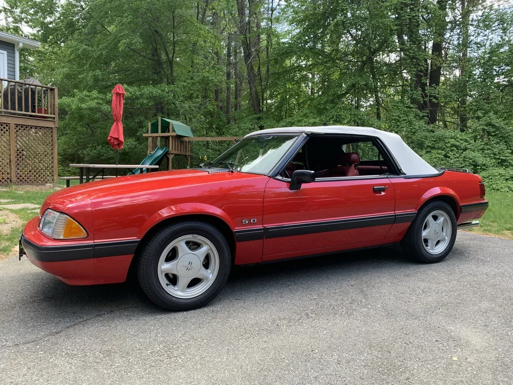 Ford-Mustang-lx-v8-convertible-1991-Red-Red
