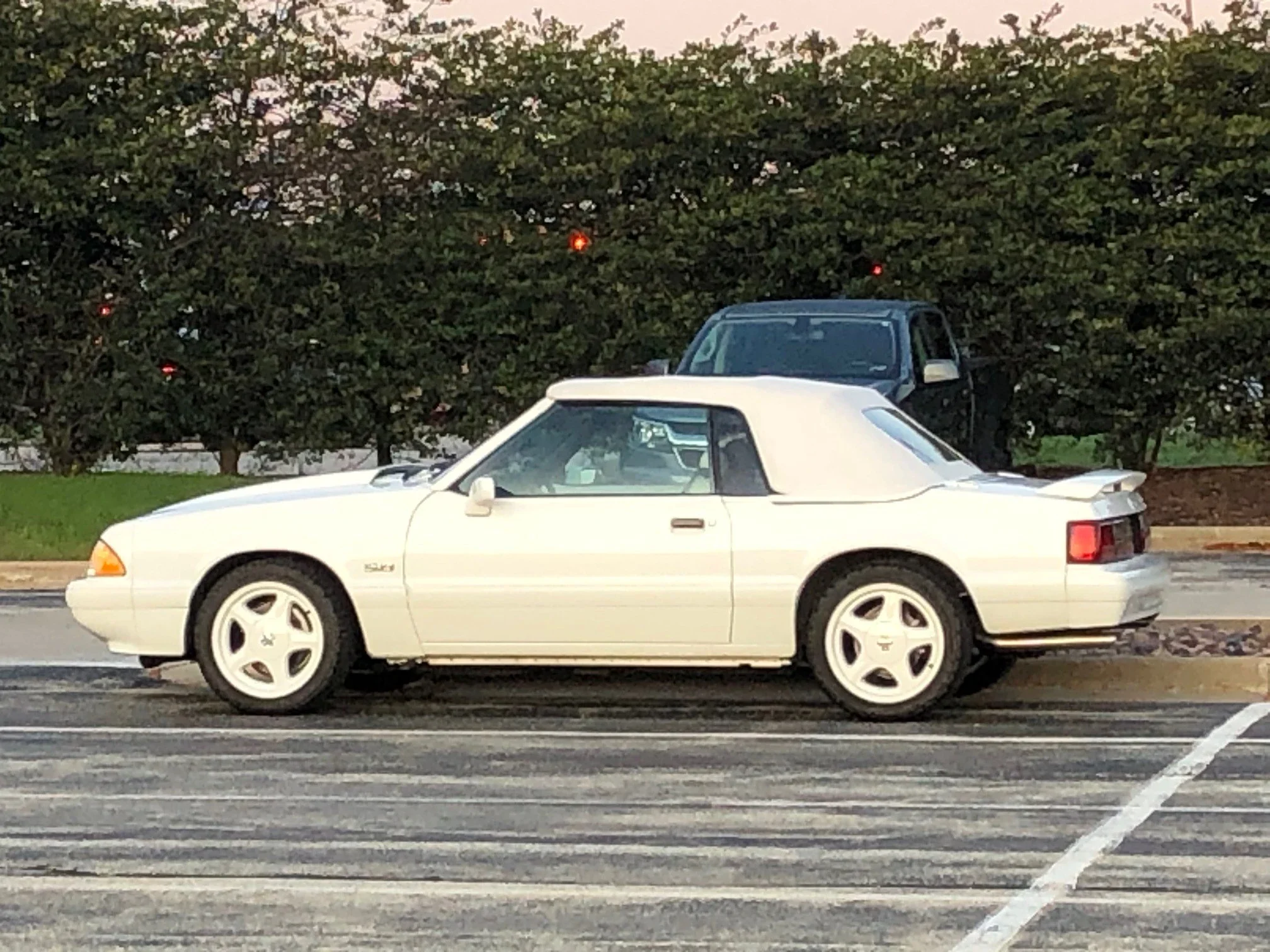 Ford-Mustang-lx-v8-convertible-1993-White-White-10