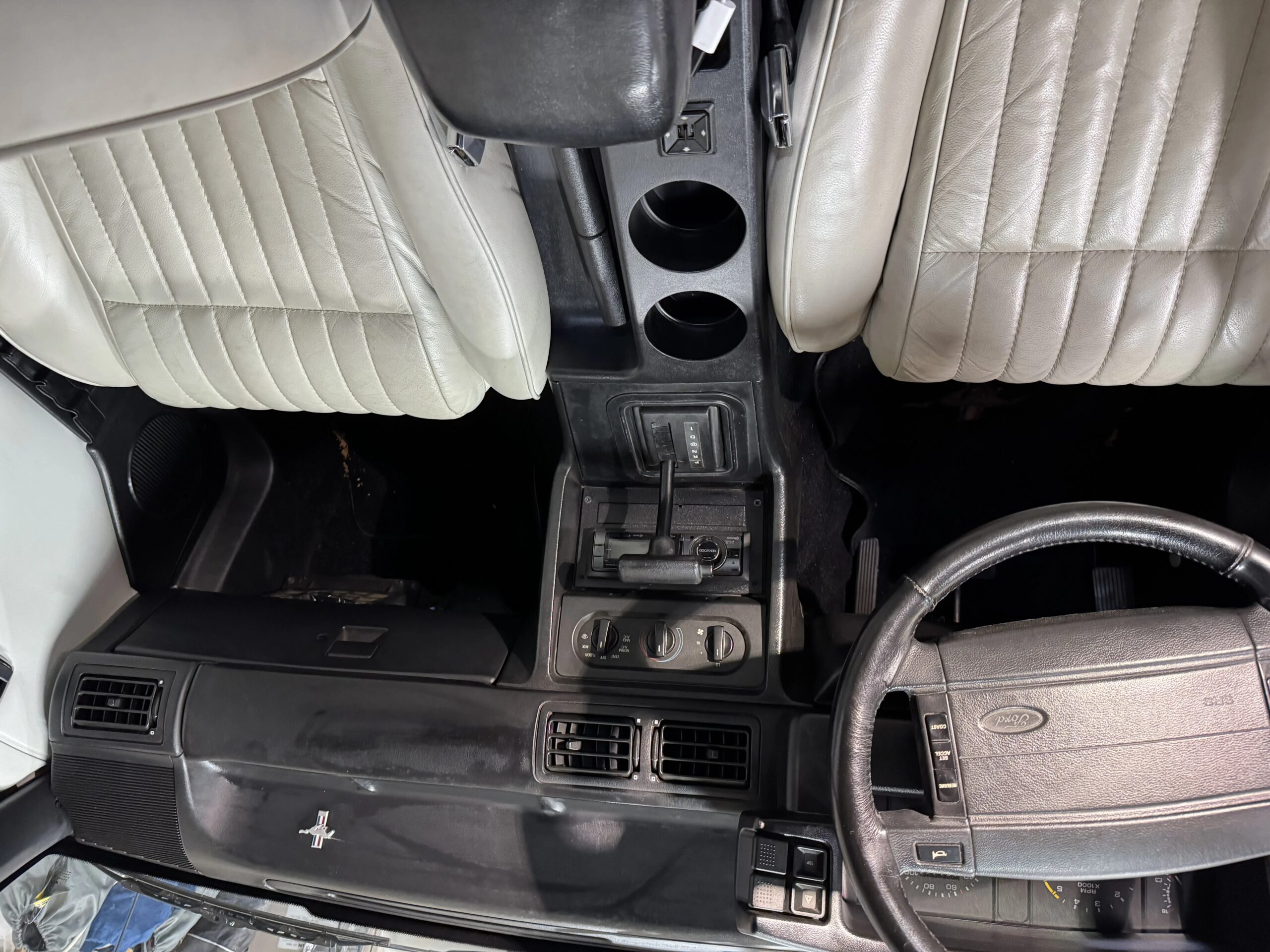 Ford-Mustang-lx-v8-convertible-1993-White-White-8