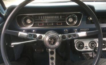 Ford-Mustang-lx-v8-coupe-1964-Off-White-Blue-22