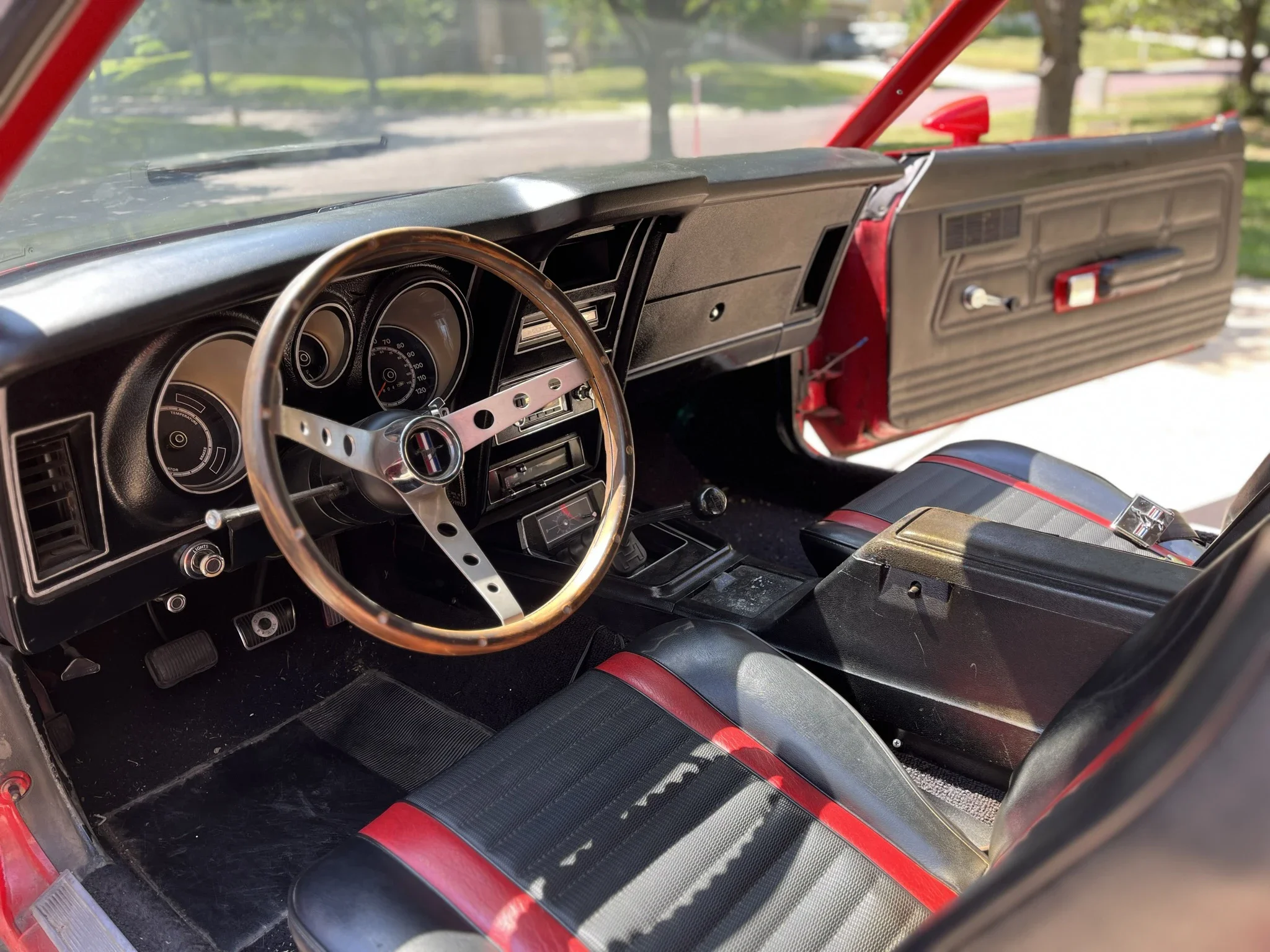 Ford-Mustang-mach-1-coupe-1971-Red-Black-10