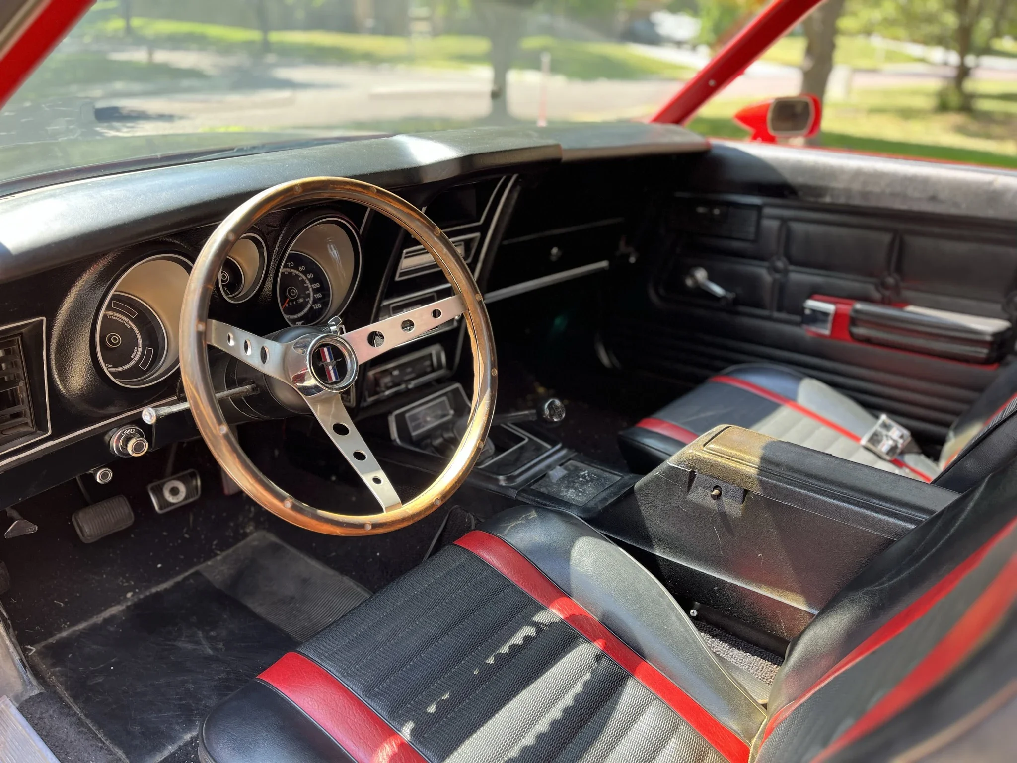 Ford-Mustang-mach-1-coupe-1971-Red-Black-11