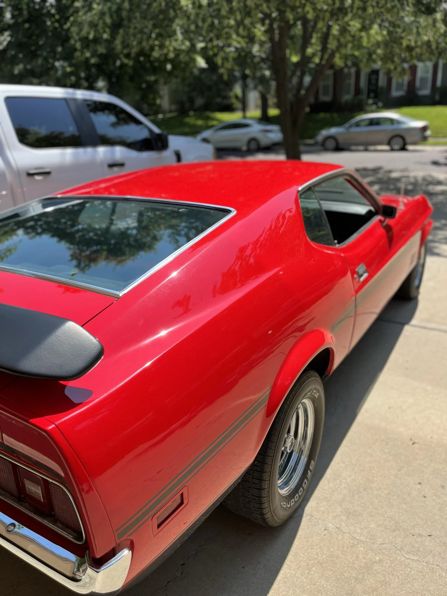 Ford-Mustang-mach-1-coupe-1971-Red-Black-3