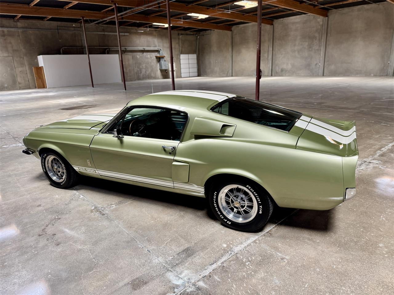 Ford-Mustang-shelby-gt350-1967-Lime-Gold-Black-12