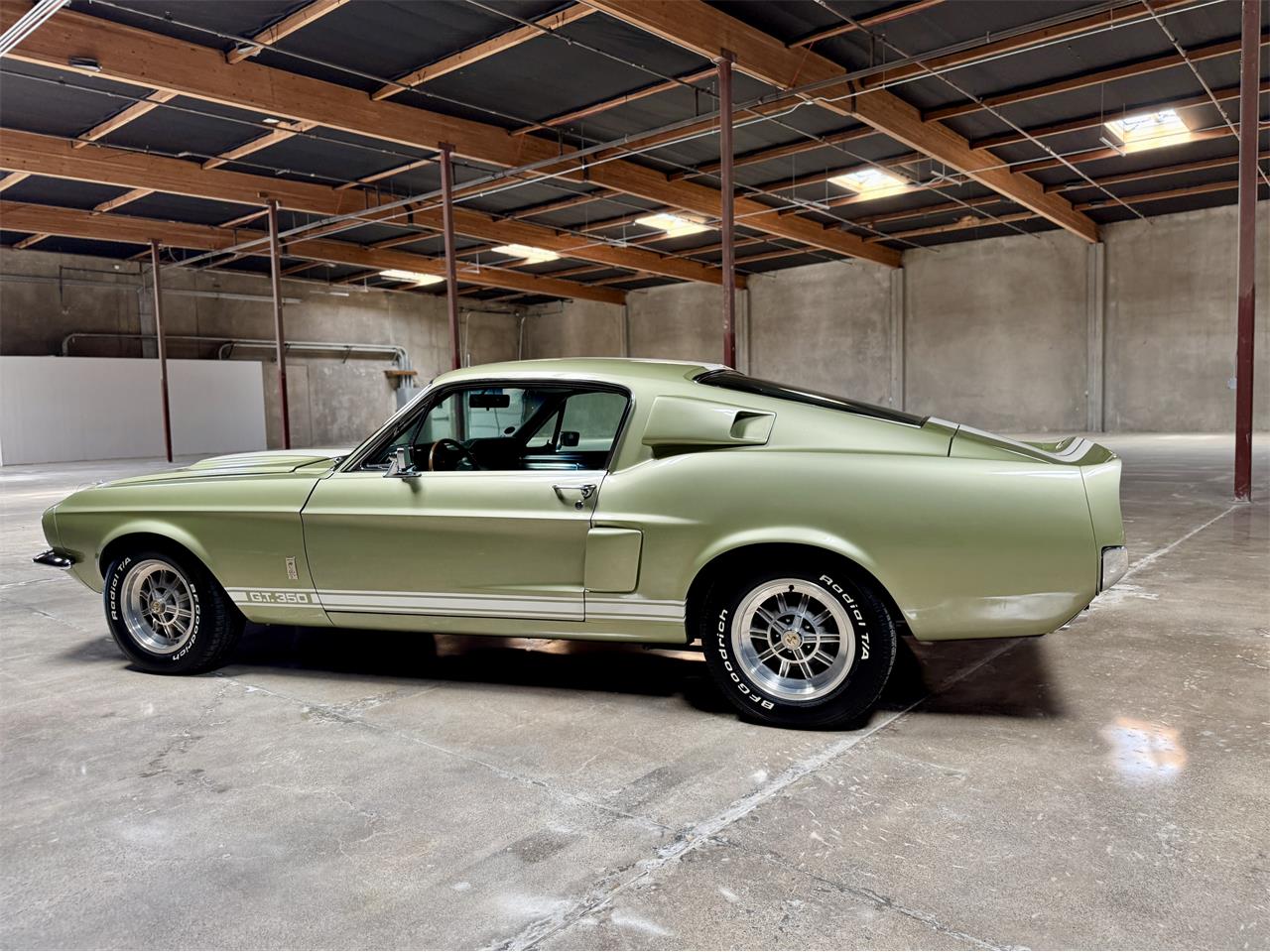 Ford-Mustang-shelby-gt350-1967-Lime-Gold-Black-14
