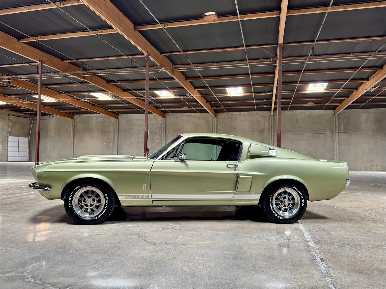 Ford-Mustang-shelby-gt350-1967-Lime-Gold-Black-16