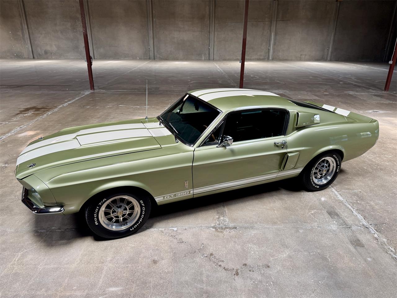 Ford-Mustang-shelby-gt350-1967-Lime-Gold-Black-17