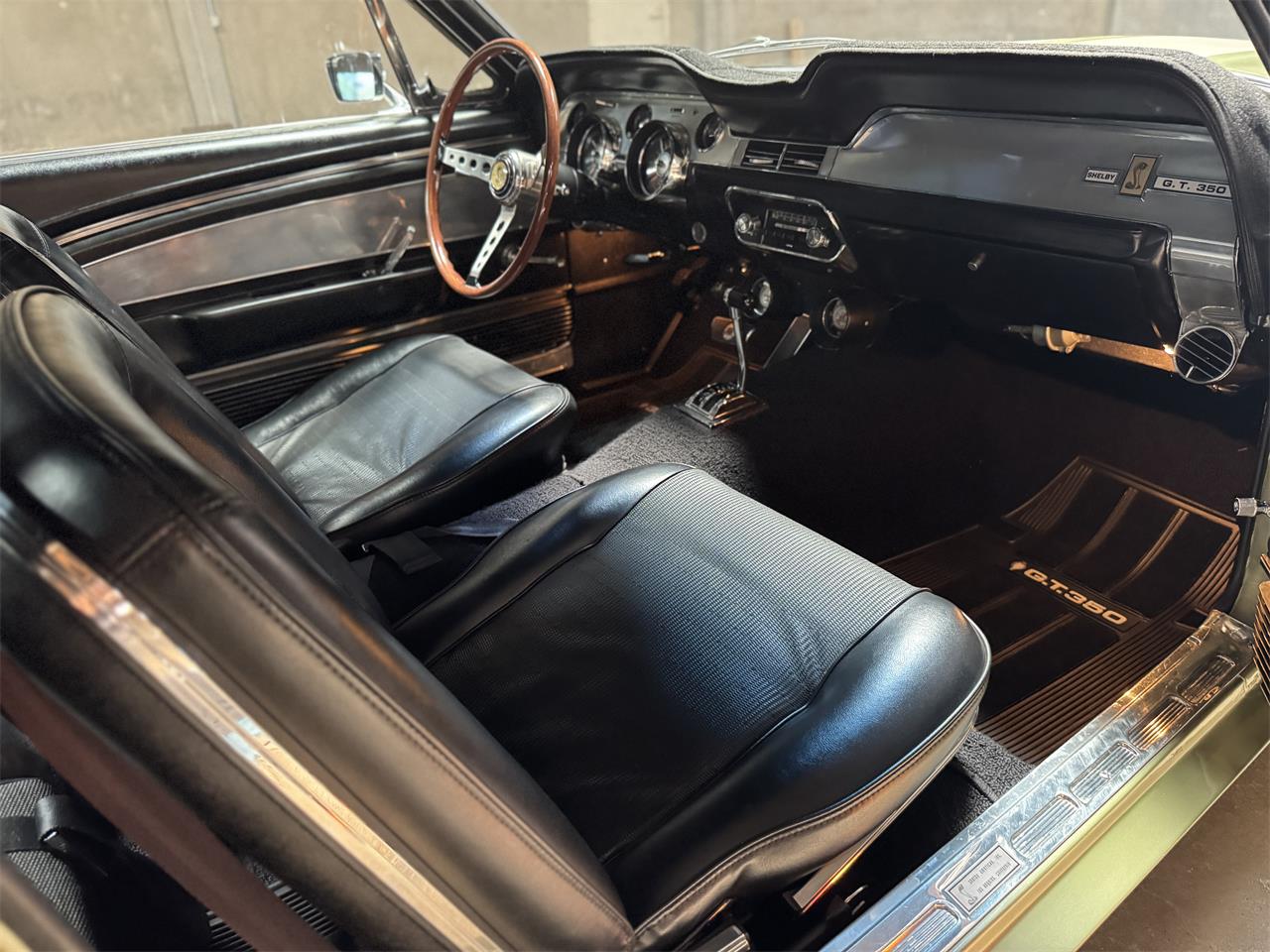 Ford-Mustang-shelby-gt350-1967-Lime-Gold-Black-29
