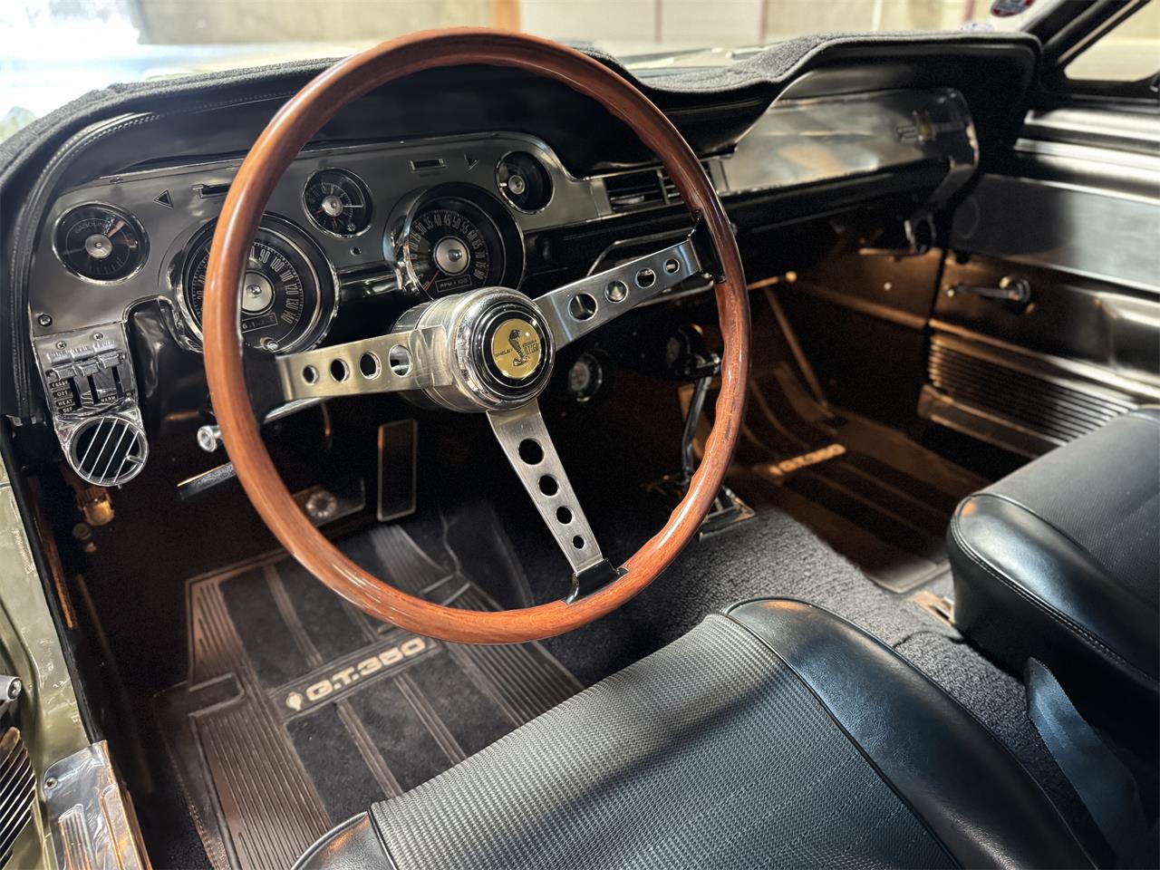 Ford-Mustang-shelby-gt350-1967-Lime-Gold-Black-3
