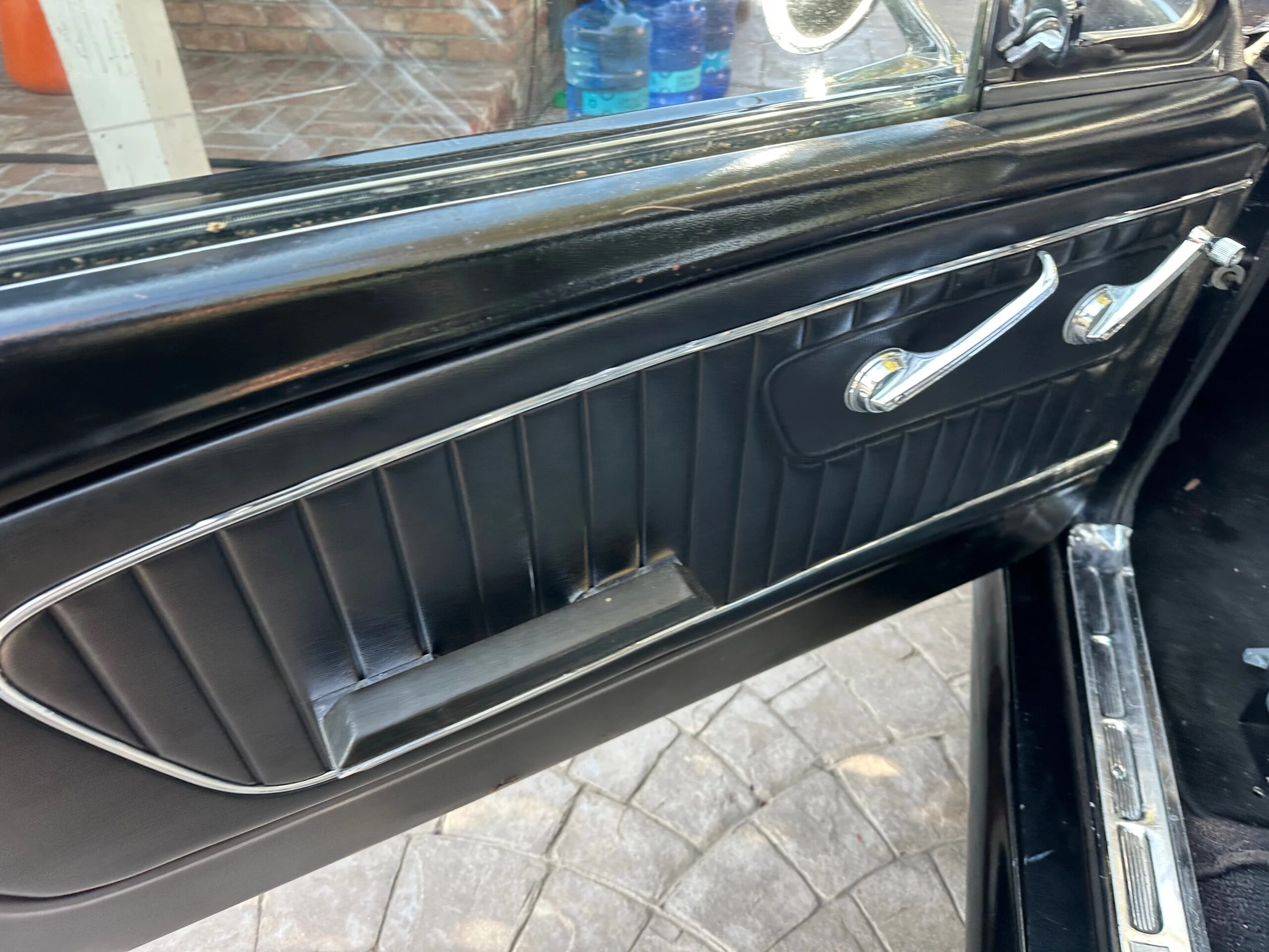 Ford-Mustang-shelby-gt350-coupe-1965-Black-Black-18