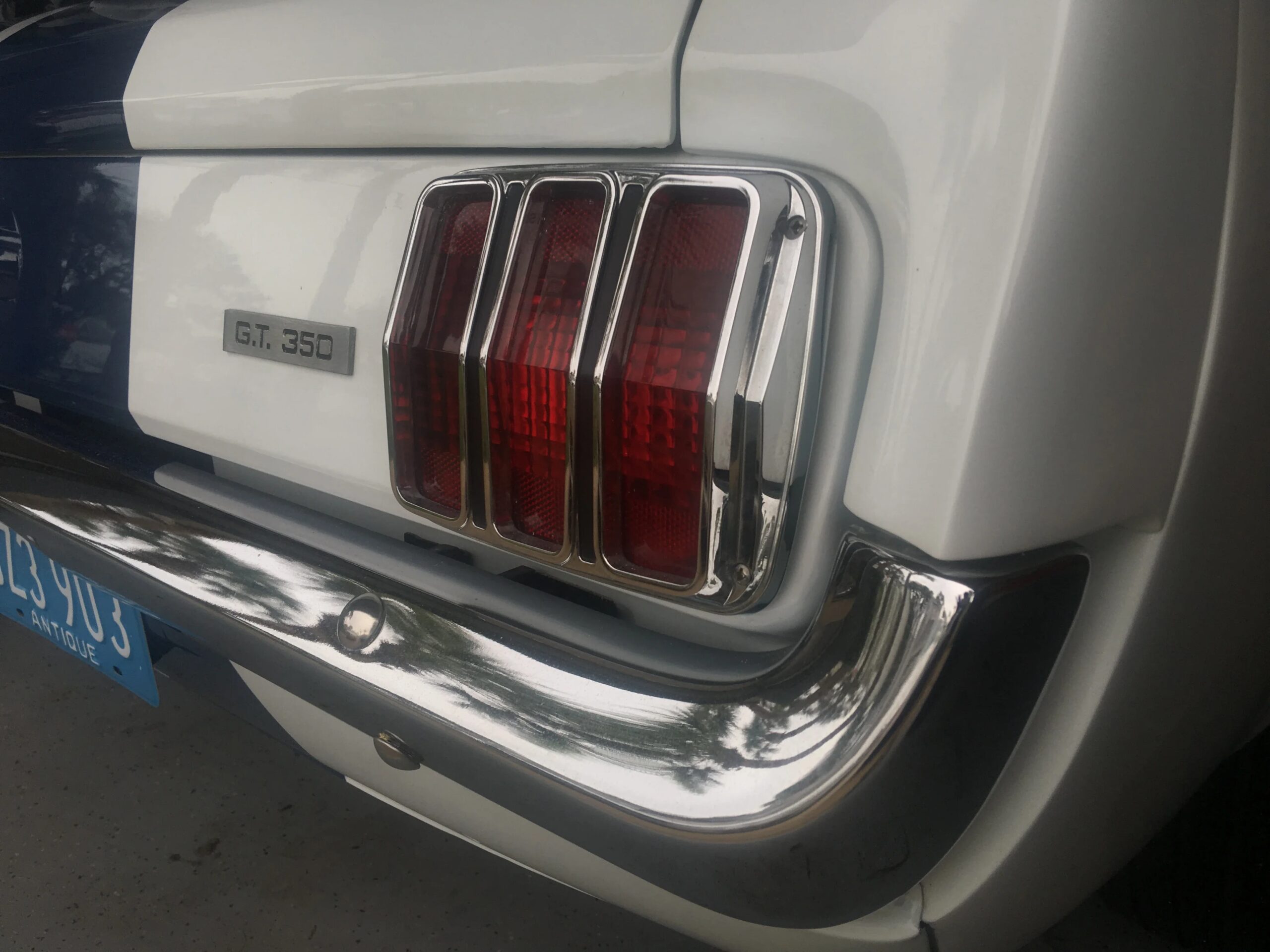 Ford-Mustang-shelby-gt350-coupe-1966-White-Black-59