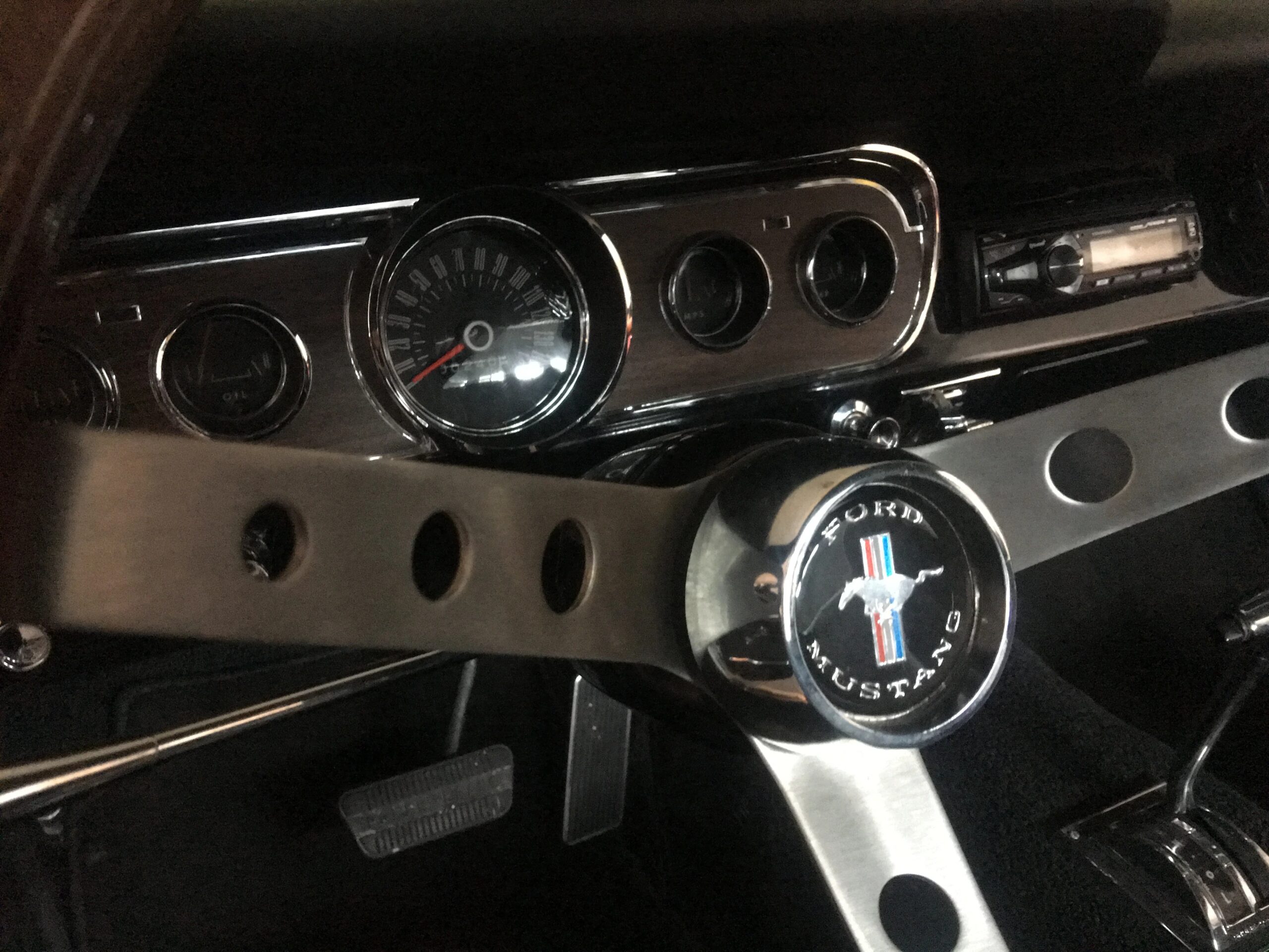 Ford-Mustang-shelby-gt350-coupe-1966-White-Black-9