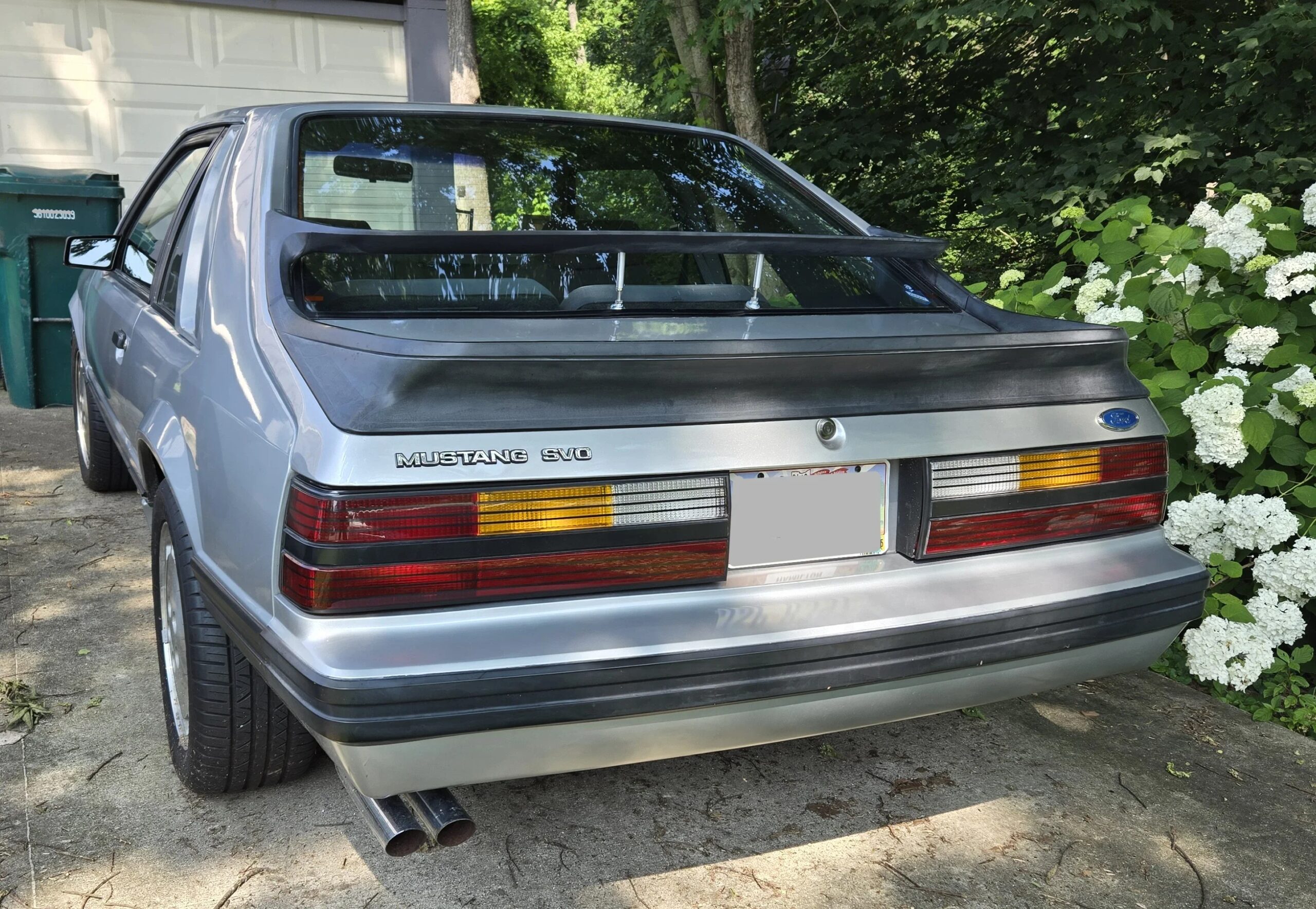 Ford-Mustang-svo-hatchback-1984-Silver-Gray-1
