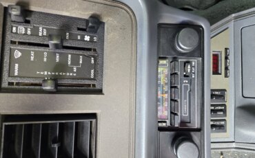 Ford-Mustang-svo-hatchback-1984-Silver-Gray-11