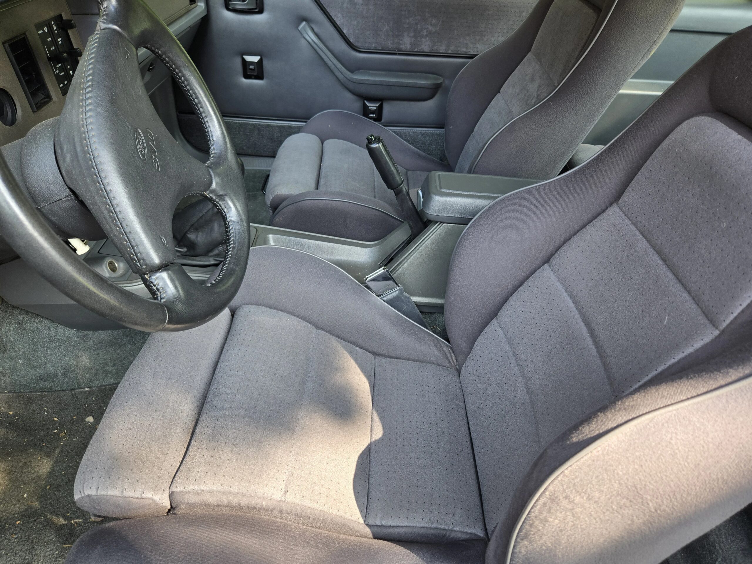 Ford-Mustang-svo-hatchback-1984-Silver-Gray-13