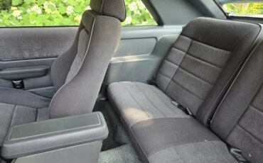 Ford-Mustang-svo-hatchback-1984-Silver-Gray-15