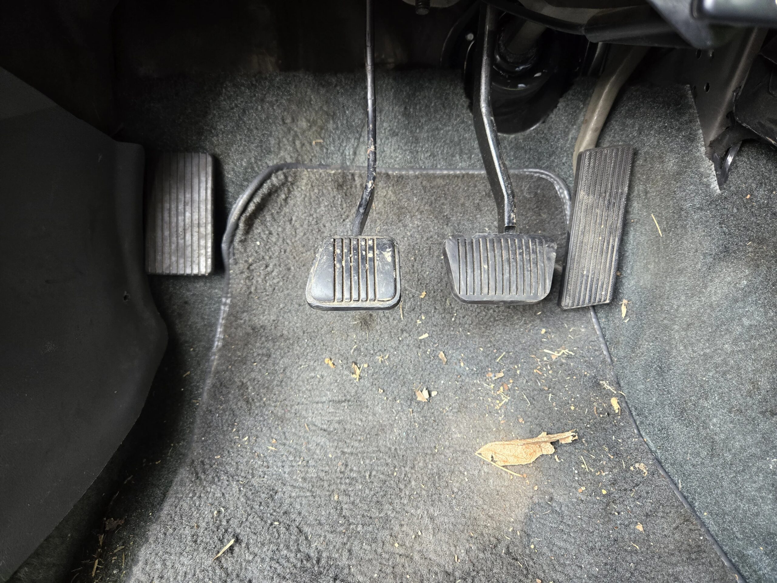 Ford-Mustang-svo-hatchback-1984-Silver-Gray-27