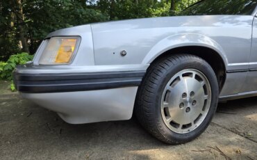 Ford-Mustang-svo-hatchback-1984-Silver-Gray-6