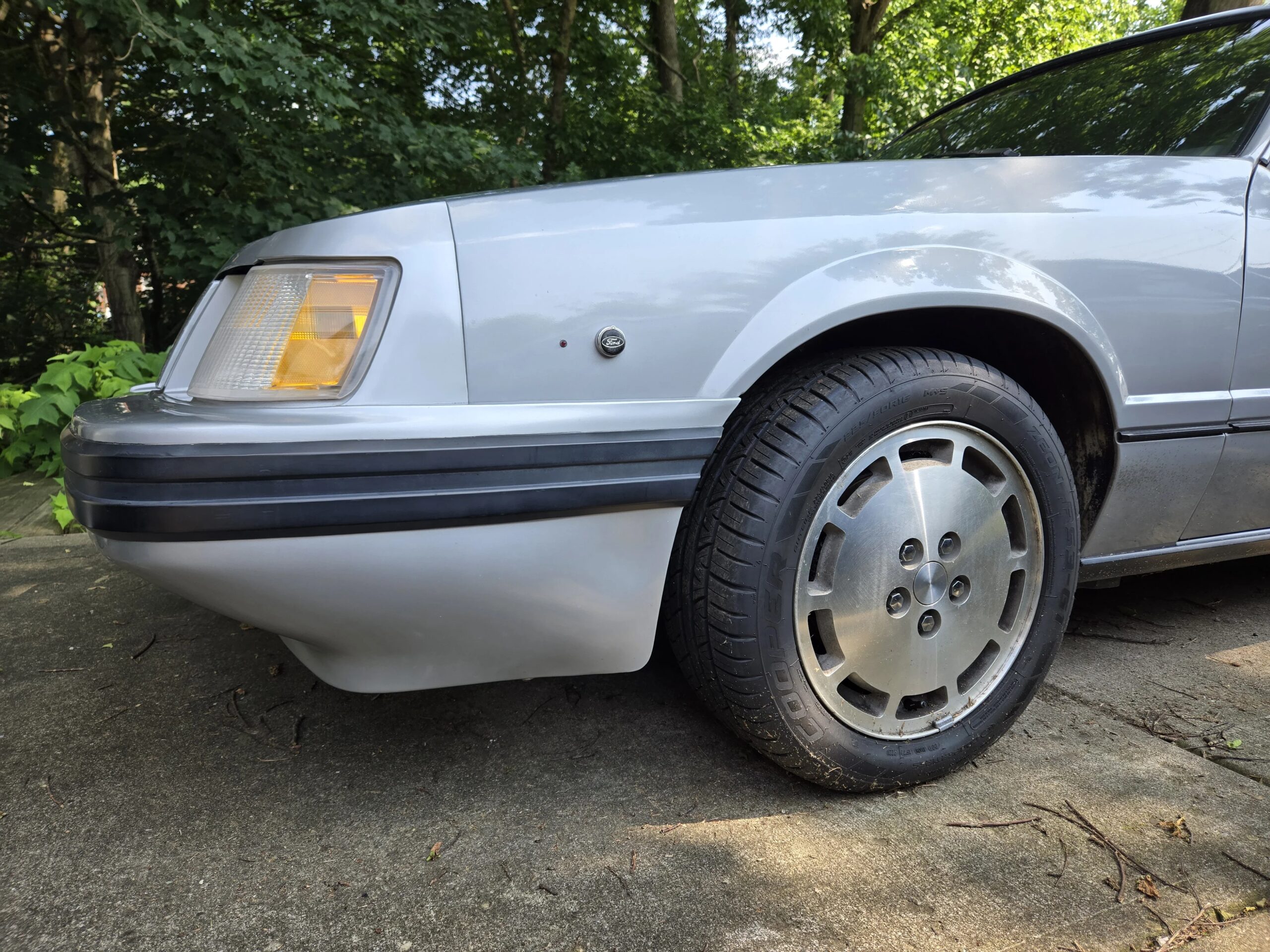 Ford-Mustang-svo-hatchback-1984-Silver-Gray-6