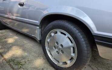 Ford-Mustang-svo-hatchback-1984-Silver-Gray-7