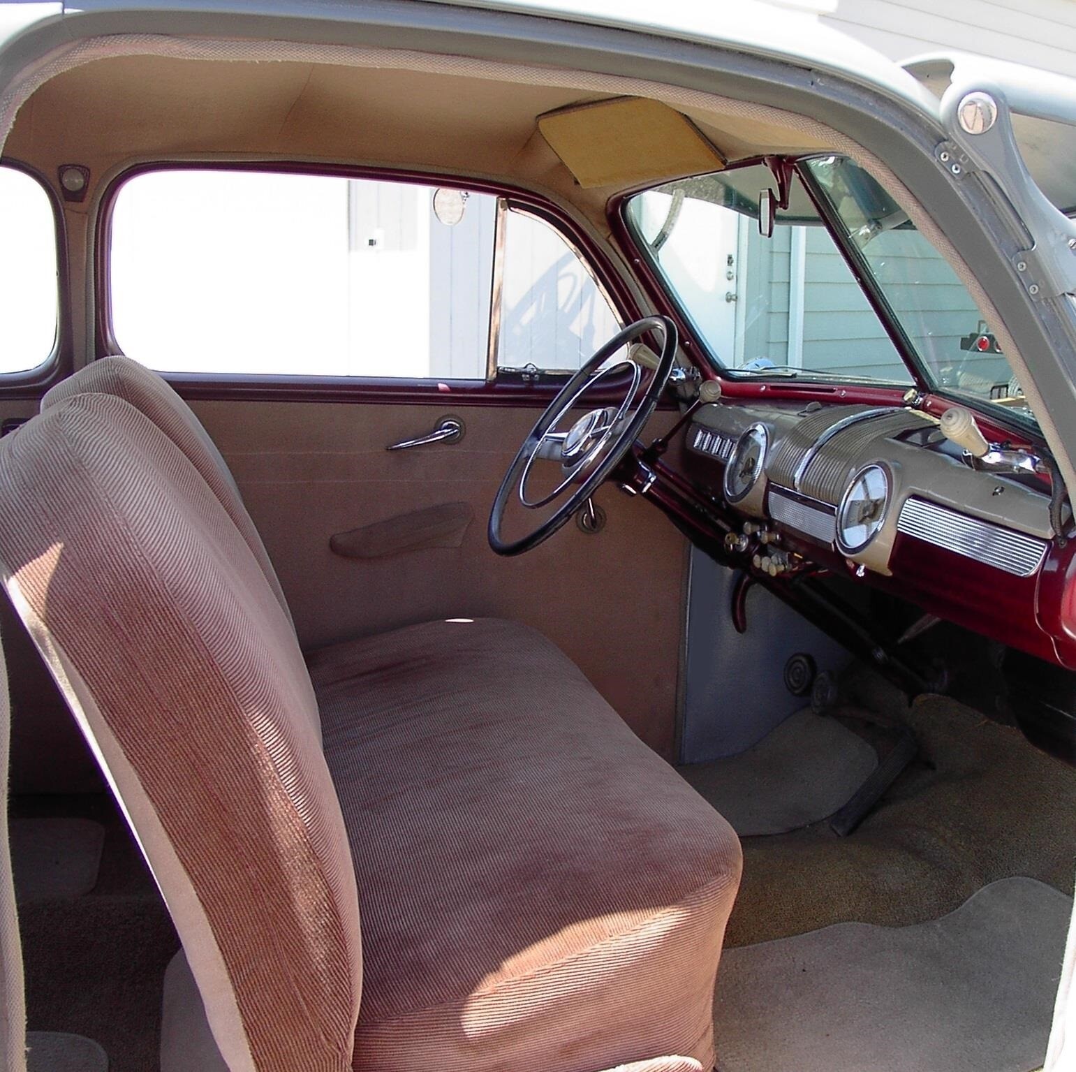 Ford-Other-1947-Sedan-10