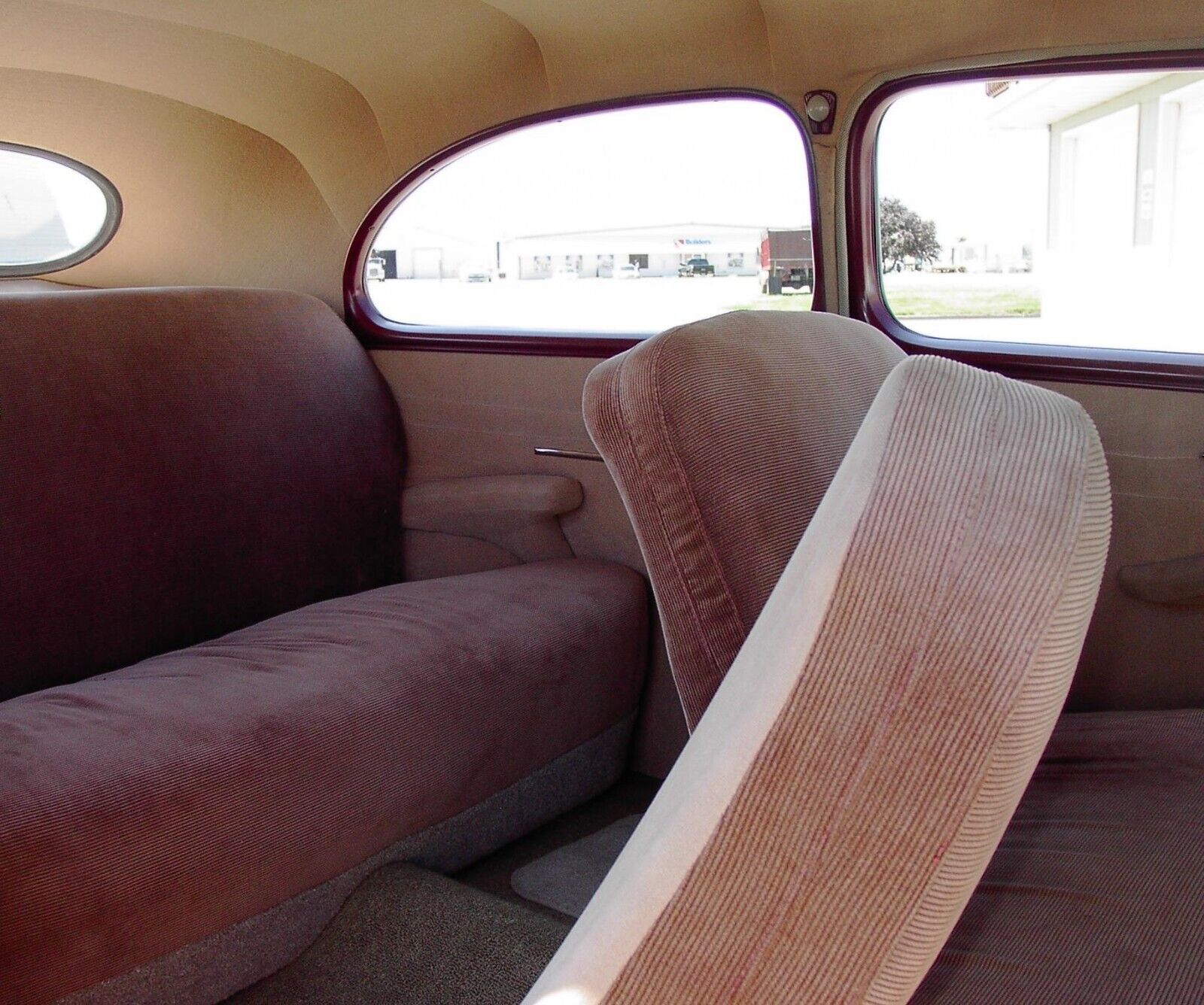 Ford-Other-1947-Sedan-12
