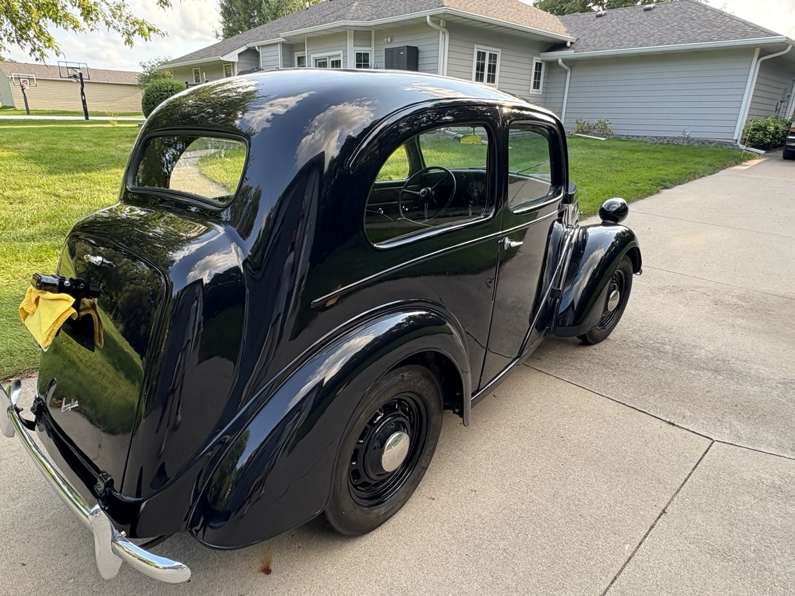 Ford-Other-1949-Sedan-2