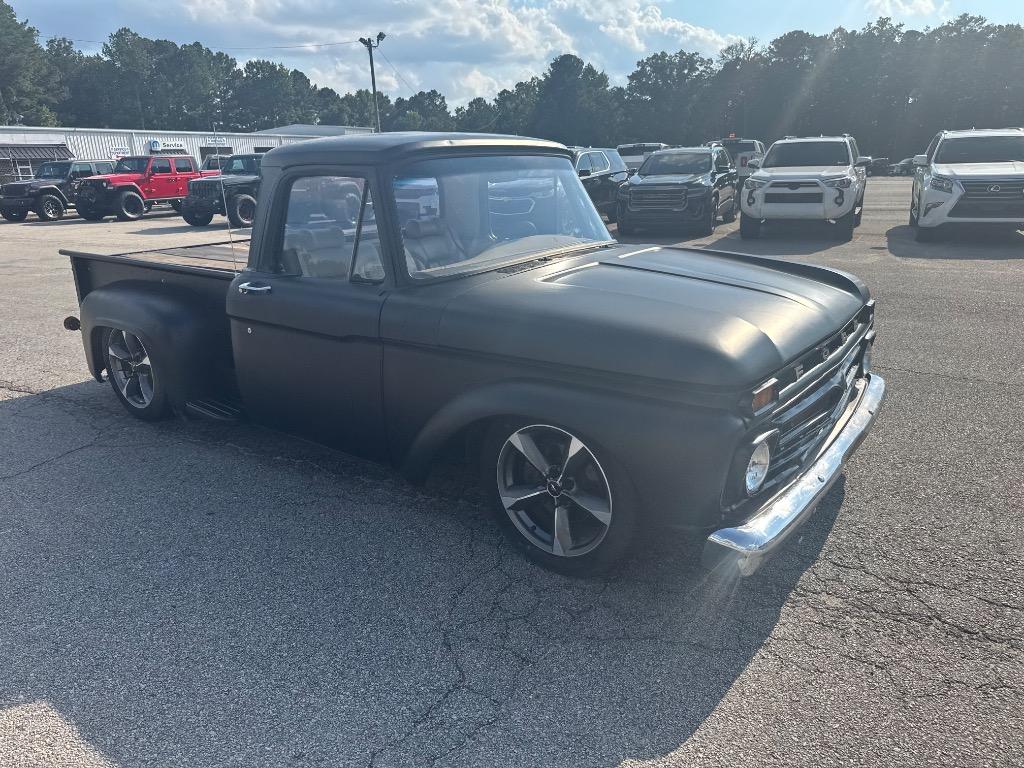 Ford-Other-1966-Black-Tan-5