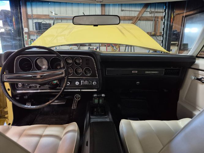 Ford-Other-1972-Medium-Bright-Yellow-White-Leather-13