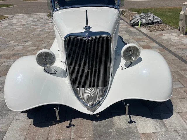 Ford-Other-ford-models-1934-White-Blue-10