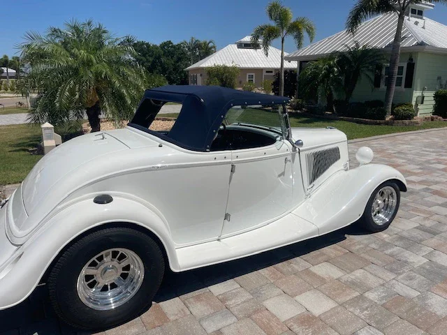 Ford-Other-ford-models-1934-White-Blue-12